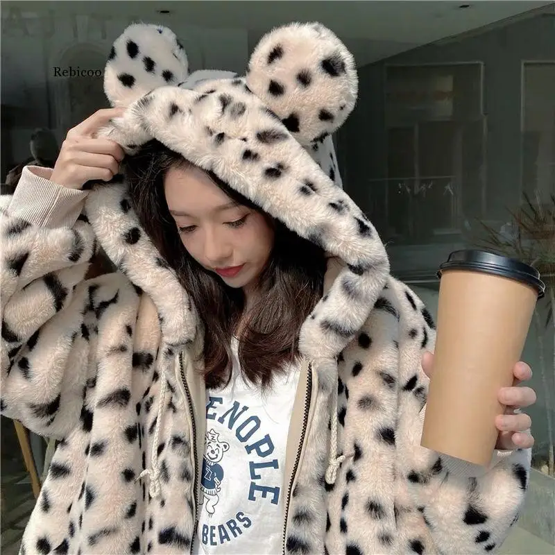 New Winter Women Faux Fur Coat Leopard Print Plush Hooded Jacket Fashion Sweet Soft Thick Warm Outwear Streetwear
New Winter Women Faux Fur Coat Leopard Print Plush Hooded Jacket Fashion Sweet Soft Thick Warm Outwear Streetwear