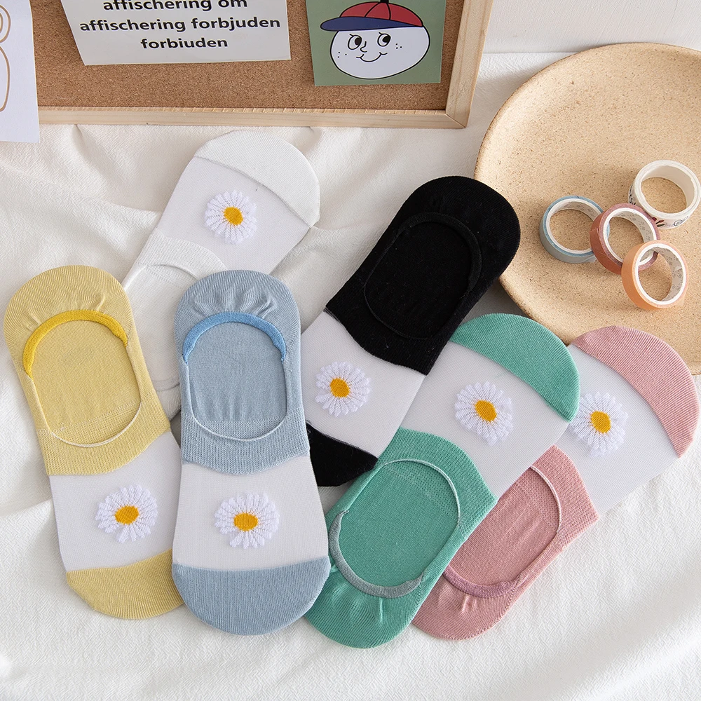 Salina Women's Boat Socks Spring And Summer New Daisy Print Card Stockings Cotton Bottom Fashion Casual Ladies Short Tube Socks
Salina Women's Boat Socks Spring And Summer New Daisy Print Card Stockings Cotton Bottom Fashion Casual Ladies Short Tube Socks