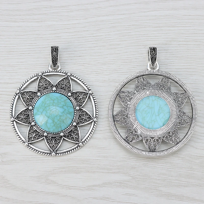 1Pc Tibetan Silver Boho Hollow Large Round Faux Stone Flower Charms Pendant for DIY Necklace Jewelry Making Accessories 61x55mm
1Pc Tibetan Silver Boho Hollow Large Round Faux Stone Flower Charms Pendant for DIY Necklace Jewelry Making Accessories 61x55mm