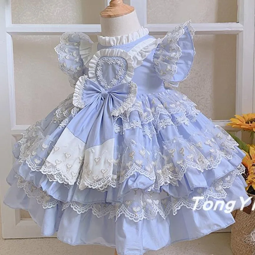 Spanish Baby girl summer Princess Children Birthday Party Ball Gown Lace Bow Stitching Cute Dress
Spanish Baby girl summer Princess Children Birthday Party Ball Gown Lace Bow Stitching Cute Dress