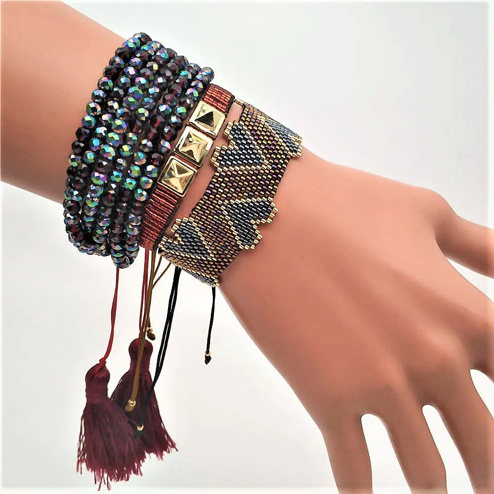 2set/lot Miyuki rice beads weaving love female bracelet European and American fashion pop punk style rivet crystal bracelet
2set/lot Miyuki rice beads weaving love female bracelet European and American fashion pop punk style rivet crystal bracelet