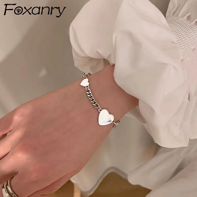 Женский браслет-цепочка Foxanry, Серебристый браслет в винтажном стиле с милым сердечком, Ювелирное Украшение для вечеринки, на подарок
Женский браслет-цепочка Foxanry, Серебристый браслет в винтажном стиле с милым сердечком, Ювелирное Украшение для вечеринки, на подарок