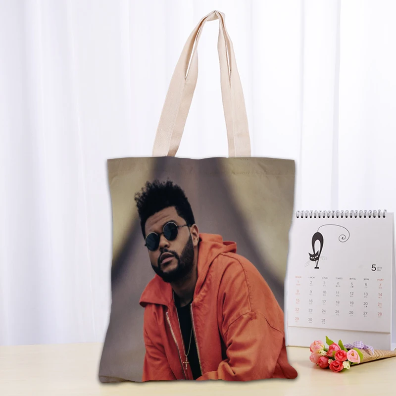 Сумка-тоут The Weeknd XO на заказ, женские сумки из холщовой ткани, эко-многоразовые сумки для покупок, дорожная пляжная повседневная полезная сумка на плечо
Сумка-тоут The Weeknd XO на заказ, женские сумки из холщовой ткани, эко-многоразовые сумки для покупок, дорожная пляжная повседневная полезная сумка на плечо