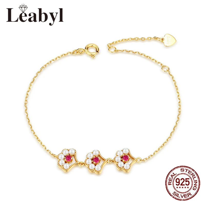 Женский романтичный браслет с жемчужными подвесками Leabyl, браслет из 100% стерлингового серебра 925 пробы с изменяемым размером и красными цветами, роскошные ювелирные изделия для подарка
Женский романтичный браслет с жемчужными подвесками Leabyl, браслет из 100% стерлингового серебра 925 пробы с изменяемым размером и красными цветами, роскошные ювелирные изделия для подарка