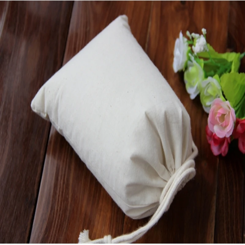 100pcs High quality cotton drawstring jewelry gift bag pouches for toiletry books storage and packaging
100pcs High quality cotton drawstring jewelry gift bag pouches for toiletry books storage and packaging