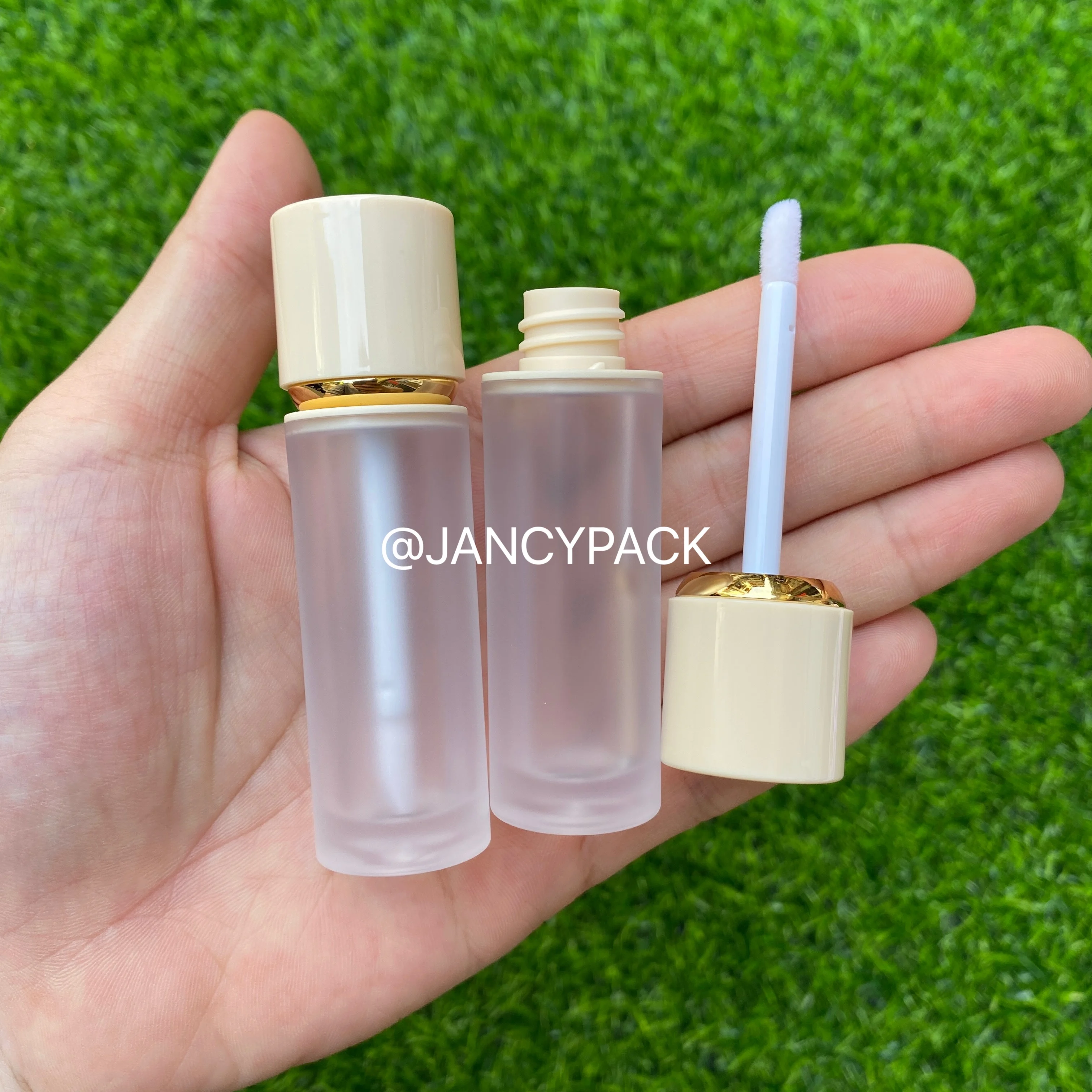 4ML Light Yellow Frosted Lip Gloss Tube Plastic Lip Balm Glaze Empty Tube Diy Cosmetic Refillable Lip Balm Bottles With Wand
4ML Light Yellow Frosted Lip Gloss Tube Plastic Lip Balm Glaze Empty Tube Diy Cosmetic Refillable Lip Balm Bottles With Wand