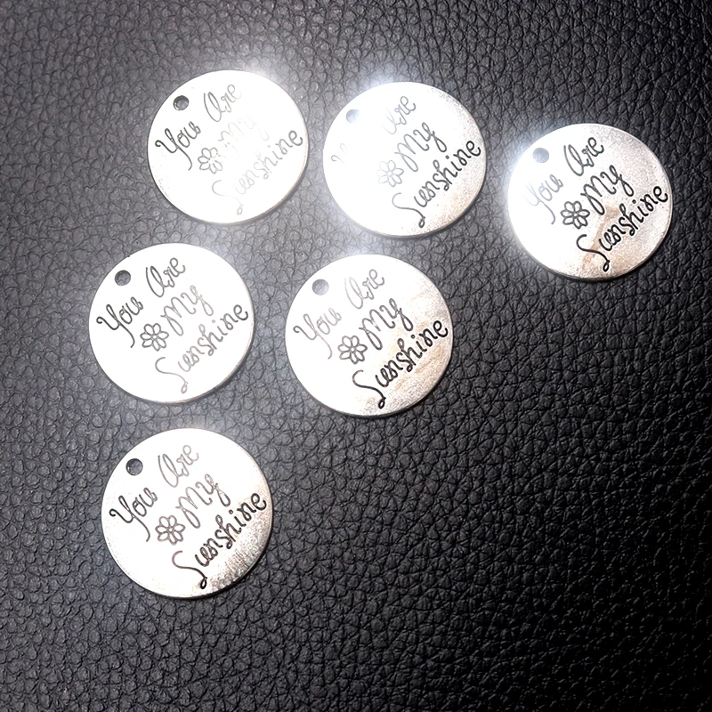 8pcs/lot Silver Plated You Are My Sunshine Charm Metal Pendants DIY Necklaces Bracelets Jewelry Handicraft Accessories 49*34mm
8pcs/lot Silver Plated You Are My Sunshine Charm Metal Pendants DIY Necklaces Bracelets Jewelry Handicraft Accessories 49*34mm