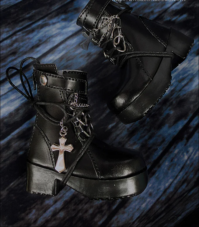 BJD doll shoes suitable for 1-3 1-4 size black lace-up short boots doll accessories
BJD doll shoes suitable for 1-3 1-4 size black lace-up short boots doll accessories