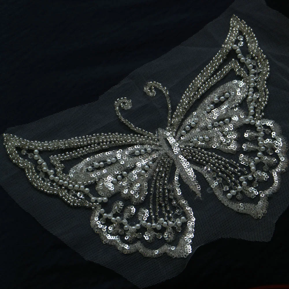 13*22cm butterfly beaded lace appliques for wedding dresses Rhinestone lace appliques patches Embroidery patch lace flowers
13*22cm butterfly beaded lace appliques for wedding dresses Rhinestone lace appliques patches Embroidery patch lace flowers