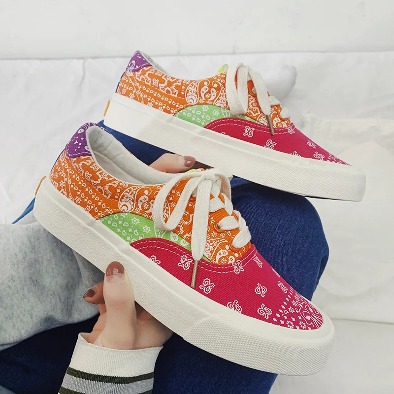 Classic Luxury 2022 New Women Canvas Shoes Fashion Sneakers Zebra Pattern Women Mixed Colors Low-cut Casual Shoes Ladies Loafers
Classic Luxury 2022 New Women Canvas Shoes Fashion Sneakers Zebra Pattern Women Mixed Colors Low-cut Casual Shoes Ladies Loafers