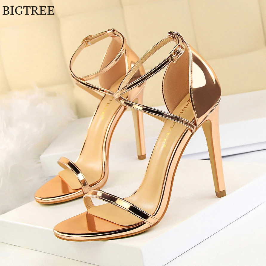 Cross Buckle Fashion Women Sandals 2022 Summer Patent Leather Lady 8/11cm High Heels Work Shoes Open Toe Dress Party Pumps Woman
Cross Buckle Fashion Women Sandals 2022 Summer Patent Leather Lady 8/11cm High Heels Work Shoes Open Toe Dress Party Pumps Woman