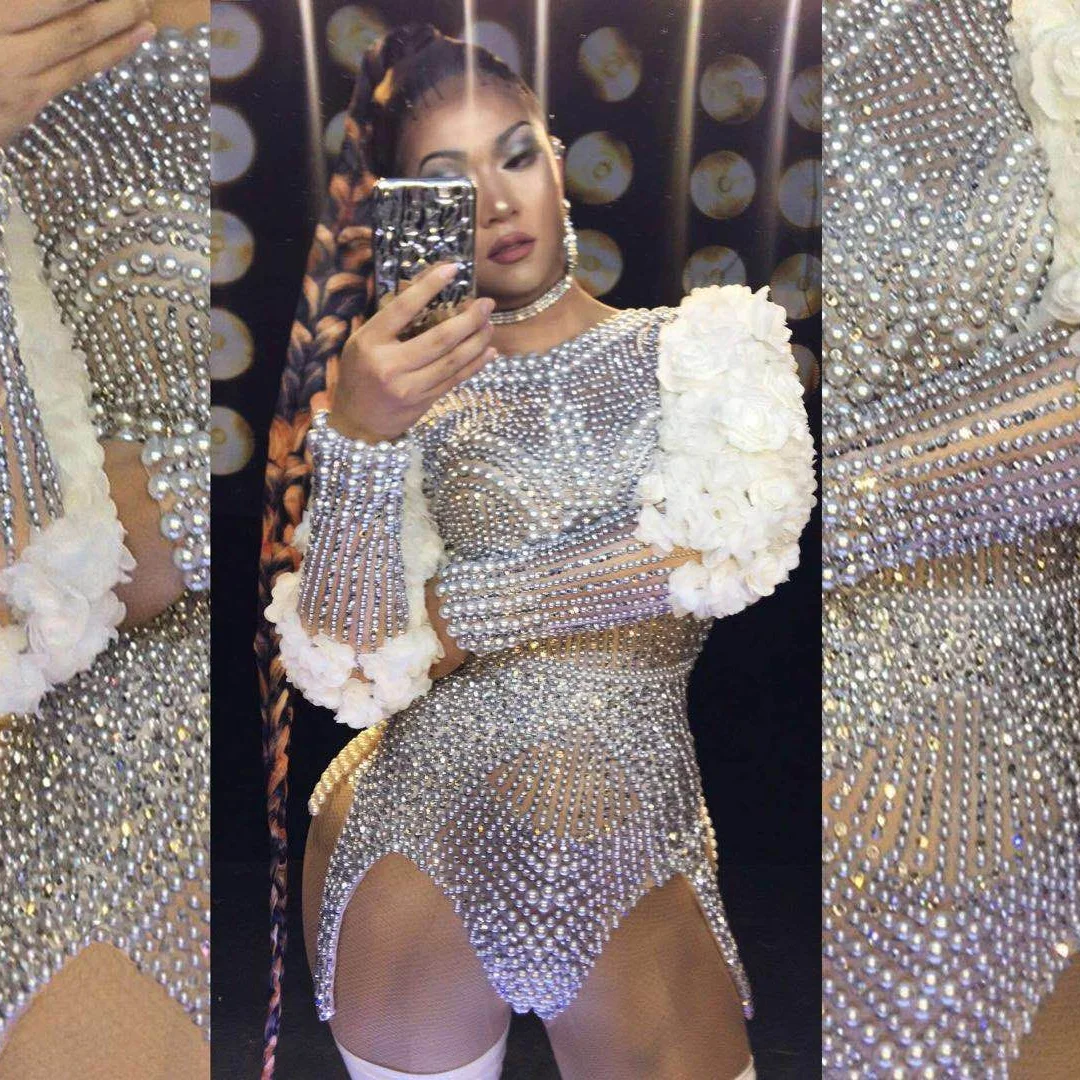 Fashion Rhinestone Party Bodysuit Women Sexy Floral Sleeve Birthday Prom Jumpsuit Nightclub Dancer Leotard DJ Singer Stage Wear
Fashion Rhinestone Party Bodysuit Women Sexy Floral Sleeve Birthday Prom Jumpsuit Nightclub Dancer Leotard DJ Singer Stage Wear
