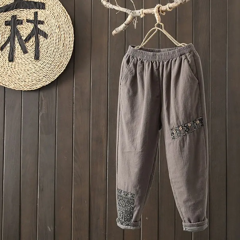 New Winter Women’s Casual Harem Pants Vintage Patchwork Cotton Thicken Warm Loose Popular Simple Daily Versatile Trousers Female
New Winter Women’s Casual Harem Pants Vintage Patchwork Cotton Thicken Warm Loose Popular Simple Daily Versatile Trousers Female