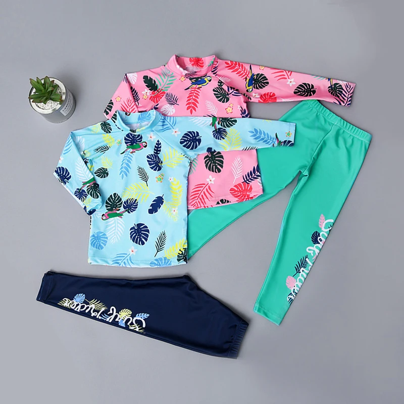 New boys and girls long sleeve swimsuit split pants beach wetsuit girl sun protection korean kids swimsuit
New boys and girls long sleeve swimsuit split pants beach wetsuit girl sun protection korean kids swimsuit