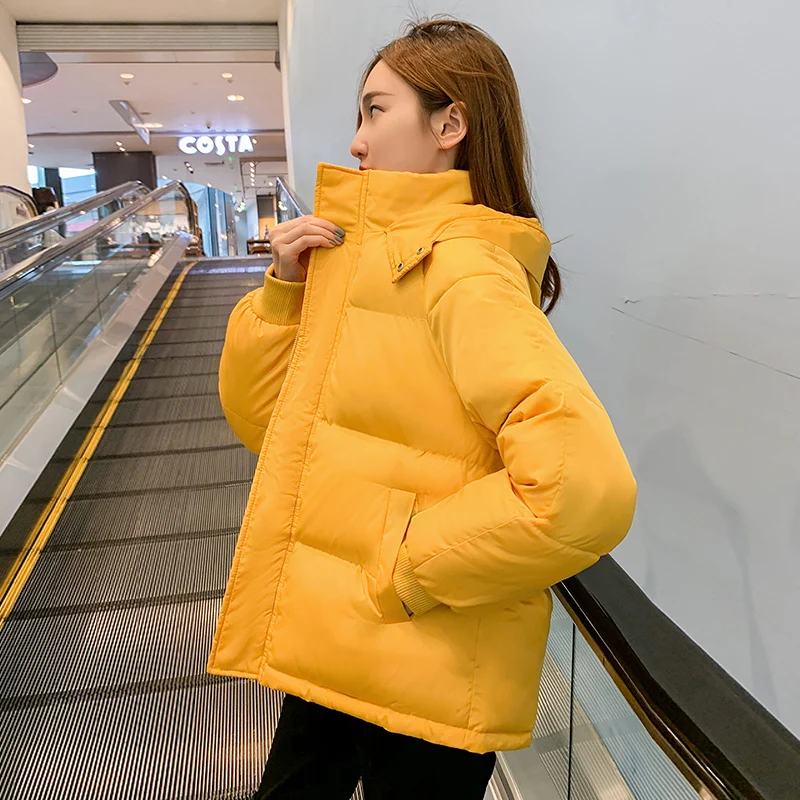 Nice Winter Woman Parkas Short Style Loose Thick Women's Jacket Hooded Plus Size Stand Collar Solid Cotton Padded Casual Coats
Nice Winter Woman Parkas Short Style Loose Thick Women's Jacket Hooded Plus Size Stand Collar Solid Cotton Padded Casual Coats