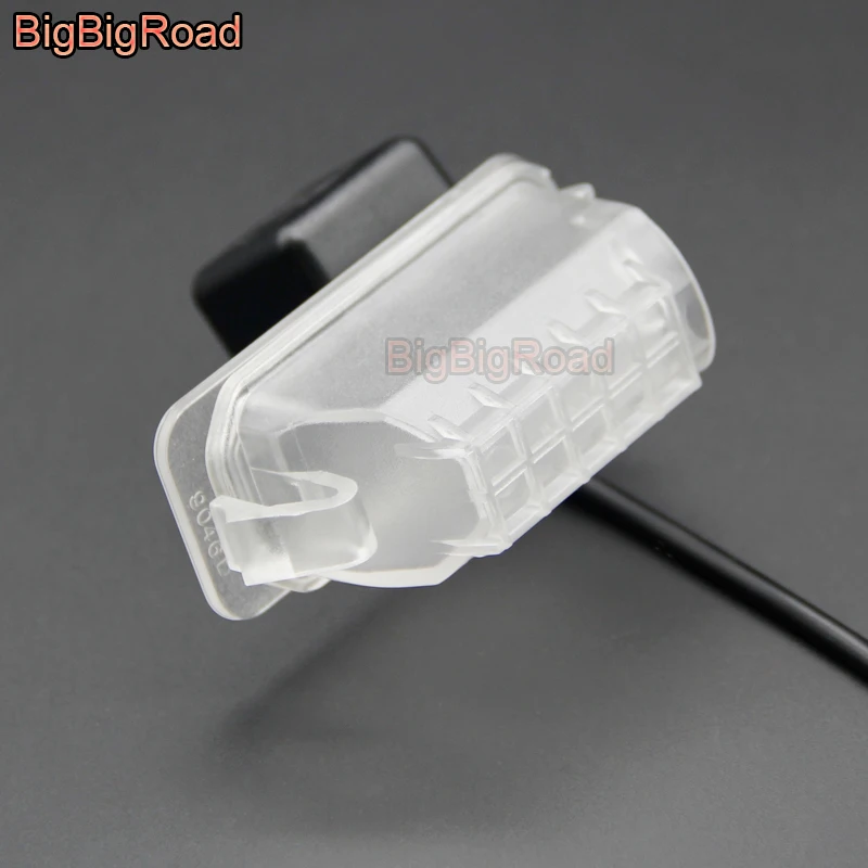 BigBigRoad For Ford Fiesta Kuga Mondeo Ba7 Focus 2 Hatchback 2006-2010 Vehicle Wireless Rear View Parking Camera HD Color Image
BigBigRoad For Ford Fiesta Kuga Mondeo Ba7 Focus 2 Hatchback 2006-2010 Vehicle Wireless Rear View Parking Camera HD Color Image