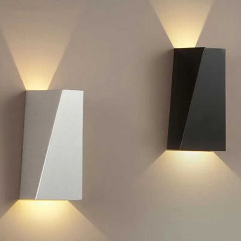 Modern Minimalist Double Geometry 10W LED Wall Lamp Bedside Lamp Indoor Wall Hanging Lamp AC 85-265V
Modern Minimalist Double Geometry 10W LED Wall Lamp Bedside Lamp Indoor Wall Hanging Lamp AC 85-265V