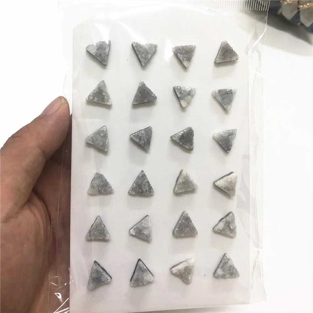 New Simple Trendy Geometric Triangle Mixed Color Natural Stone Stud Earrings for Women Fashion Cute Small Wholesale 12Pair
New Simple Trendy Geometric Triangle Mixed Color Natural Stone Stud Earrings for Women Fashion Cute Small Wholesale 12Pair