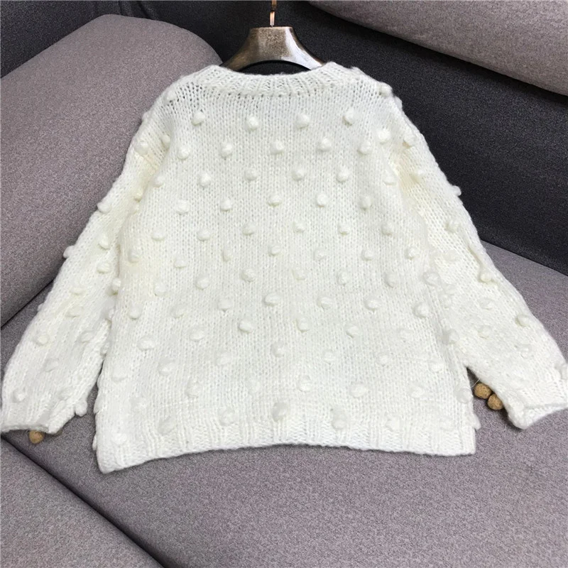 Cardigan Women Single-Breasted Rhinestone Buttons Appliques Balls Flowers Round-Neck Thickening Knitting Sweaters Female Winter
Cardigan Women Single-Breasted Rhinestone Buttons Appliques Balls Flowers Round-Neck Thickening Knitting Sweaters Female Winter