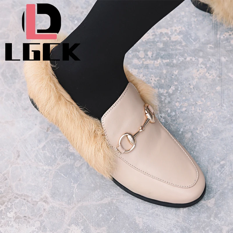 Genuine Leather Slippers Woman Winter Warm Shoes Home Slippers Woman Plush Outdoor Slipper 2021 Fashion Woman Casual Fur Slipper
Genuine Leather Slippers Woman Winter Warm Shoes Home Slippers Woman Plush Outdoor Slipper 2021 Fashion Woman Casual Fur Slipper