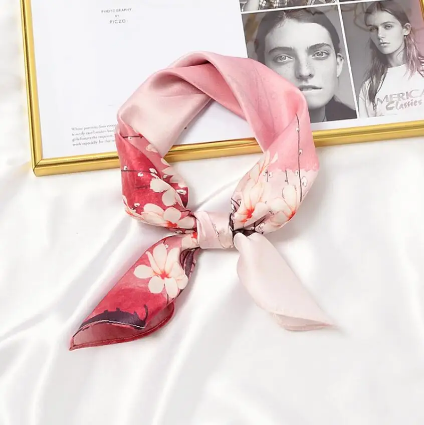 2021 100% Silk Scarf Women Square Scarves Wraps Blooming Flowers Print Neckerchief Female Foulard Silk Hijab New Headband
2021 100% Silk Scarf Women Square Scarves Wraps Blooming Flowers Print Neckerchief Female Foulard Silk Hijab New Headband