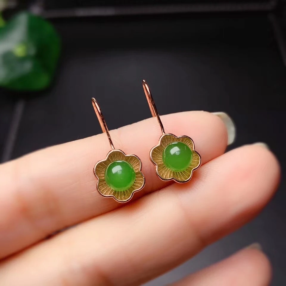 fashion Green Jade dangle earring with hook for women silver jewelry beautiful jade good craftmanship be different
fashion Green Jade dangle earring with hook for women silver jewelry beautiful jade good craftmanship be different