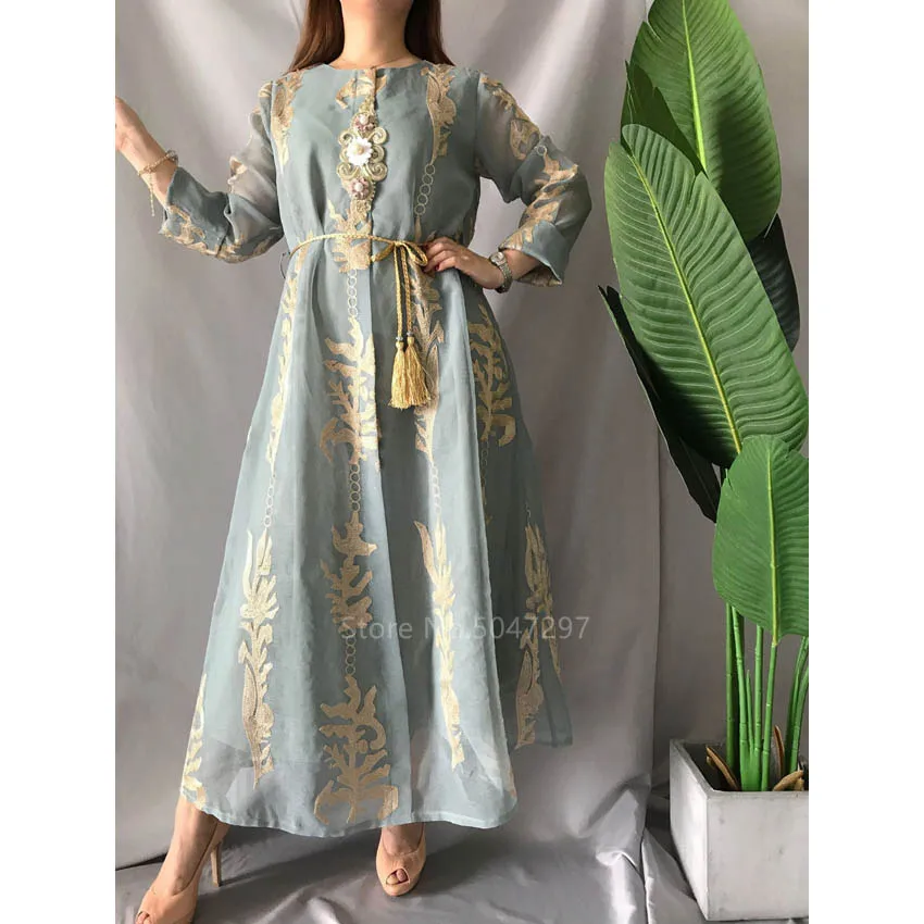 Ramadan Muslim Fashion Female Dubai Arab Abaya Women Dress Flower Embroidery Chiffon Tassel Vestido Kaftan Islamic Clothes Party
Ramadan Muslim Fashion Female Dubai Arab Abaya Women Dress Flower Embroidery Chiffon Tassel Vestido Kaftan Islamic Clothes Party