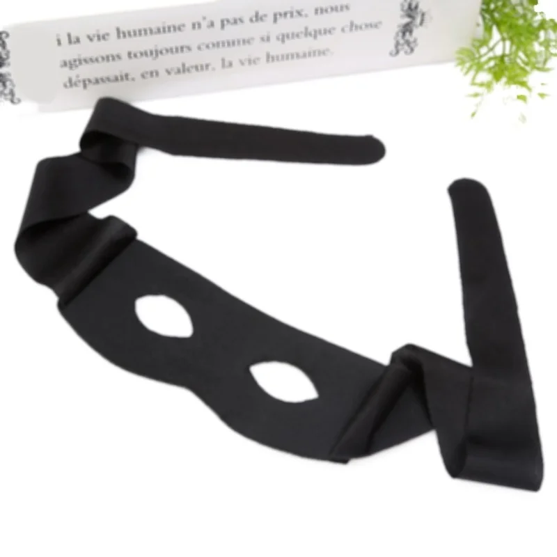 Performance Prom Zorro Eye Mask Halloween Mask Zorro Blindfold Ghost Festival Halloween Props Supplies Cosplay Costume Masks
Performance Prom Zorro Eye Mask Halloween Mask Zorro Blindfold Ghost Festival Halloween Props Supplies Cosplay Costume Masks