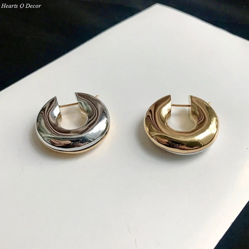 Brass 2 Tone Round Stud Earrings OL Designer Unique Party Elegance Gifts For Women Trendy Sale Ins
Brass 2 Tone Round Stud Earrings OL Designer Unique Party Elegance Gifts For Women Trendy Sale Ins