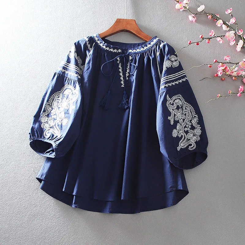 Women's Spring Summer Designer Vintage Embroidery Cotton Shirt Female High Waist Casual Loose T Shirt Top TB557
Women's Spring Summer Designer Vintage Embroidery Cotton Shirt Female High Waist Casual Loose T Shirt Top TB557
