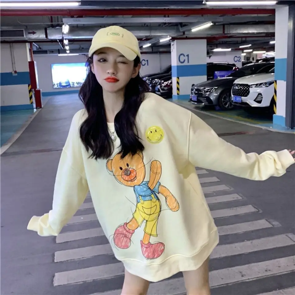 Parent-child Wear 2022 Autumn And Winter Family Of Three Cartoon Bears Parent-child Sweater Baby One-piece Romper
Parent-child Wear 2022 Autumn And Winter Family Of Three Cartoon Bears Parent-child Sweater Baby One-piece Romper