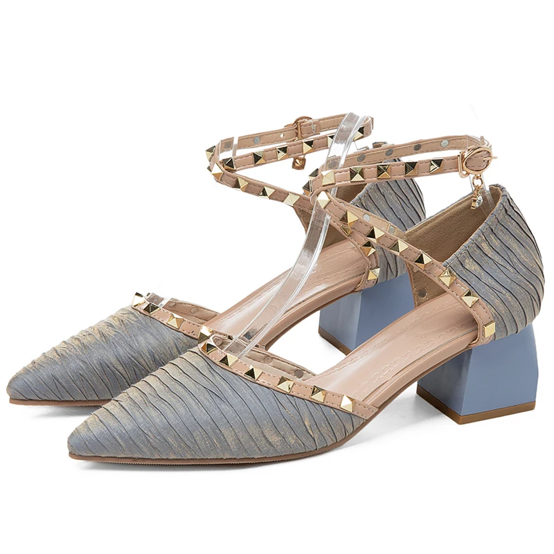 Pointed Toe High Heels Women, Thick-Heeled Baotou Women's Sandals, Leisure and Entertainment Thick-Heeled Shoes
Pointed Toe High Heels Women, Thick-Heeled Baotou Women's Sandals, Leisure and Entertainment Thick-Heeled Shoes
