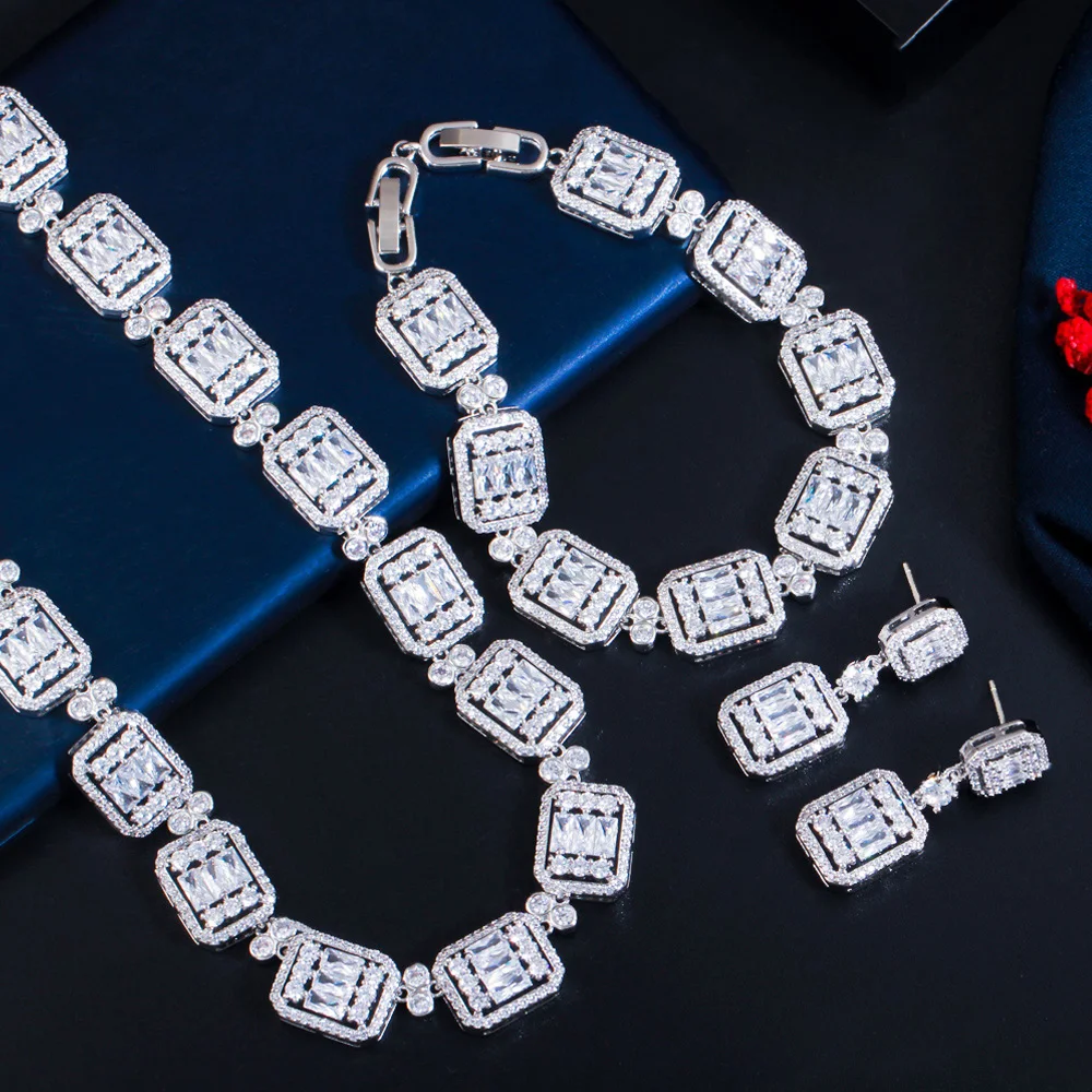 Pera Gorgeous Baguette Zirconia Link Women Chocker Necklace Earrings Bracelets for Bridal Wedding Party 3pcs Jewelry Sets J404
Pera Gorgeous Baguette Zirconia Link Women Chocker Necklace Earrings Bracelets for Bridal Wedding Party 3pcs Jewelry Sets J404