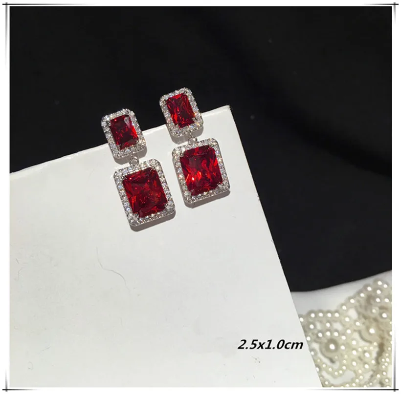 Серьги-капли для женщин, стерлинговое серебро S925, высокое качество, роскошные темпераментные серьги-капли, ювелирные изделия, серьги-гвоздики, аксессуары для вечеринок
Серьги-капли для женщин, стерлинговое серебро S925, высокое качество, роскошные темпераментные серьги-капли, ювелирные изделия, серьги-гвоздики, аксессуары для вечеринок