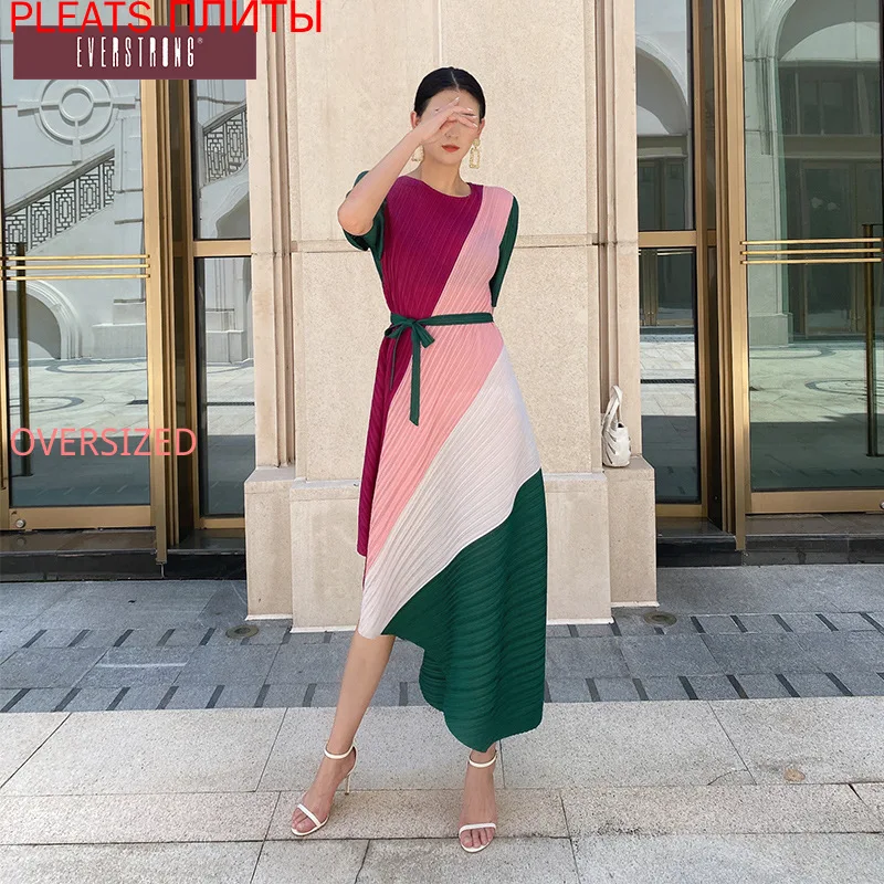 Irregular Mid-length Dress, Temperament, Miyake, Pleated, Elegant, Color-blocking, Irregular Design, European and American
Irregular Mid-length Dress, Temperament, Miyake, Pleated, Elegant, Color-blocking, Irregular Design, European and American