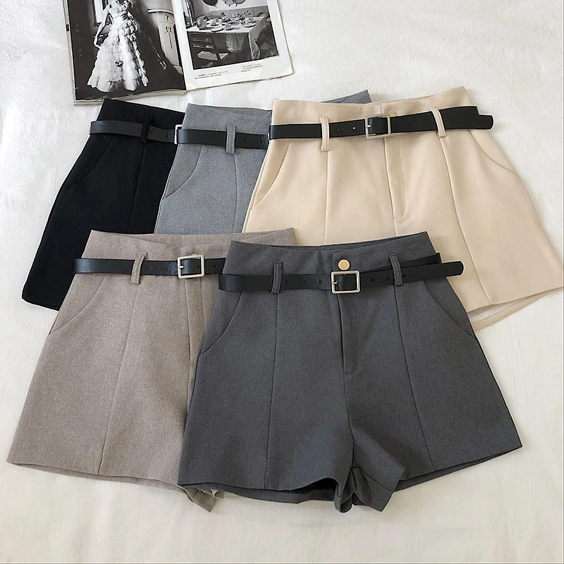 Casual Solid Women Sweet Shorts Female Summer Korean Straight Shorts Empire Pockets Sashes Button Fly Mujer Vintage Shorts
Casual Solid Women Sweet Shorts Female Summer Korean Straight Shorts Empire Pockets Sashes Button Fly Mujer Vintage Shorts