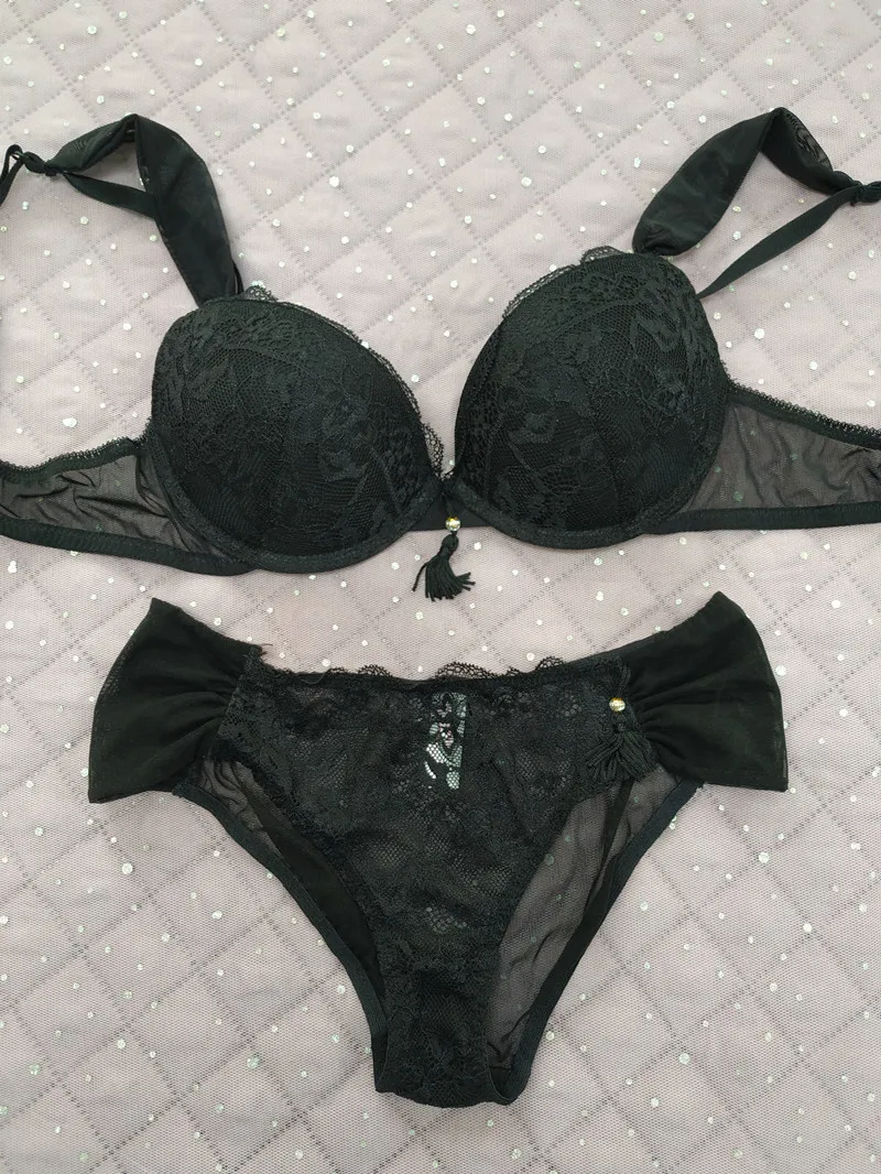 Luxury Deep V Thin Thick Bra and Panty Sets Sexy Push Up Gathering Lace Aesthetic Underwear Lingerie Hanging Ear Mesh Panties
Luxury Deep V Thin Thick Bra and Panty Sets Sexy Push Up Gathering Lace Aesthetic Underwear Lingerie Hanging Ear Mesh Panties