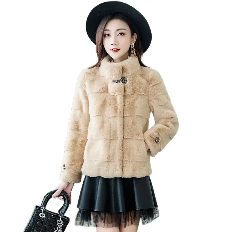 Imitate Mink Fleece Women's Coat Autumn Winter 2022 New High-End Short Woolen Ladies Jacket Thicken Female Outerwear
Imitate Mink Fleece Women's Coat Autumn Winter 2022 New High-End Short Woolen Ladies Jacket Thicken Female Outerwear