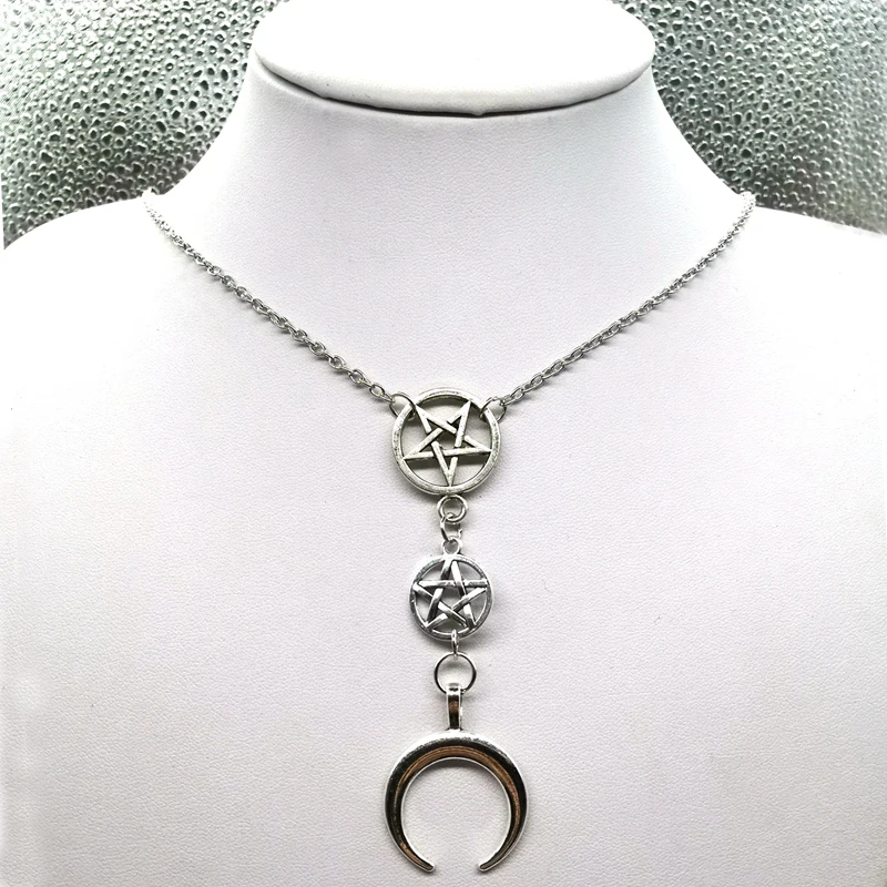 Crescent Moon Necklace, Moon Priestess, Inverted Pentagram, Upside Down Moon, Mysterious,esoteric,gothic, Gothic,Satanic Symbols
Crescent Moon Necklace, Moon Priestess, Inverted Pentagram, Upside Down Moon, Mysterious,esoteric,gothic, Gothic,Satanic Symbols