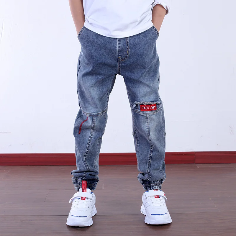 children's Jeans Boys Jeans For Spring & Autumn 2019 New 4-18T Boy Fashion Letters Small Feet jeans 110-180 High Quality
children's Jeans Boys Jeans For Spring & Autumn 2019 New 4-18T Boy Fashion Letters Small Feet jeans 110-180 High Quality