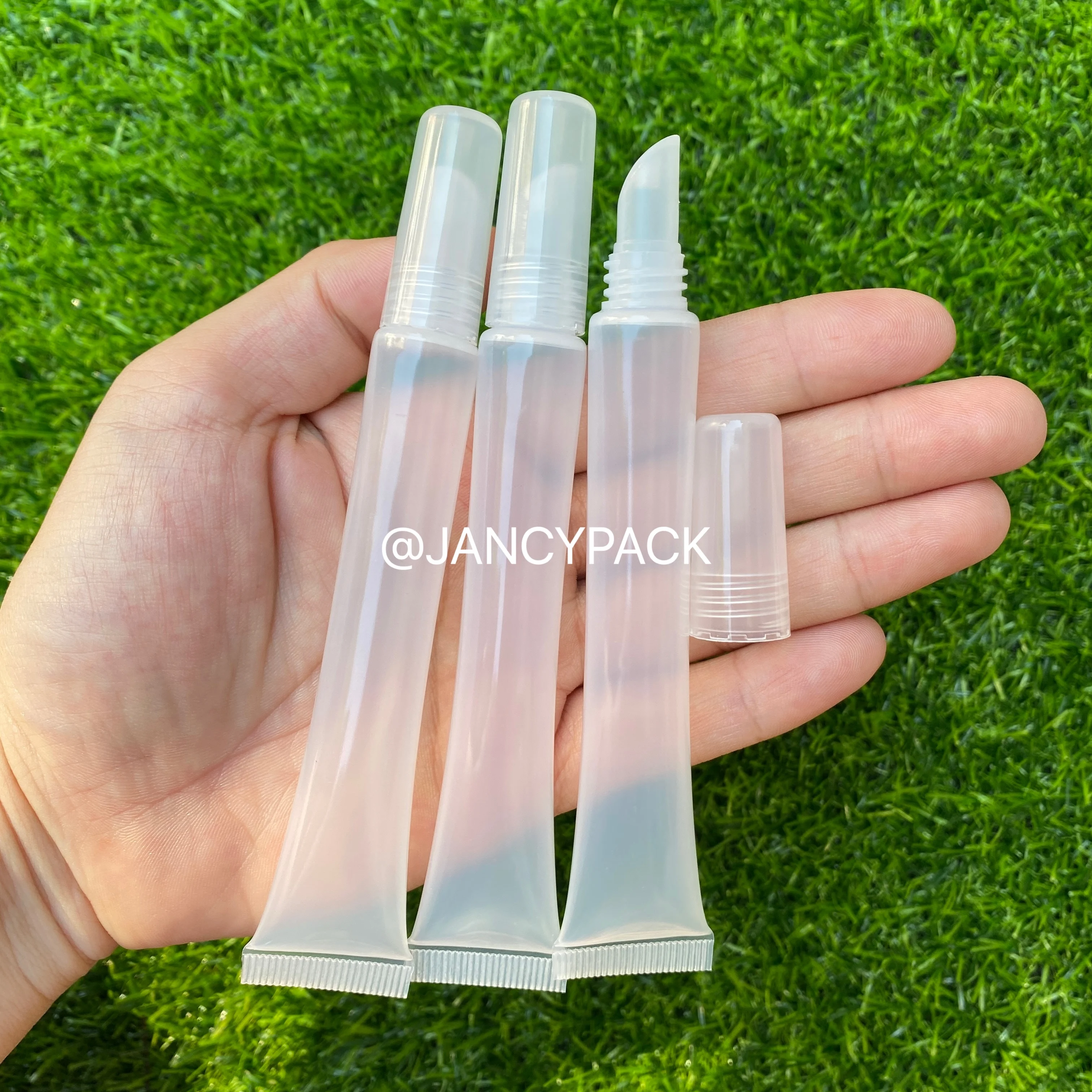 Wholesale 15m Sliml Empty Lip Gloss Tubes Makeup Squeeze Clear Plastic Lip Gloss Container Refillable Bottles Container
Wholesale 15m Sliml Empty Lip Gloss Tubes Makeup Squeeze Clear Plastic Lip Gloss Container Refillable Bottles Container