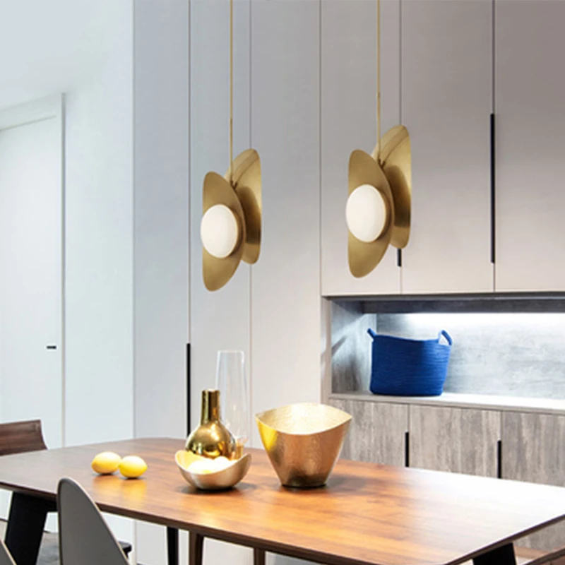 Creative Metal Design Chandelier Bedroom Bedside Dining Room Post-modern Minimalist Personality Small Gold Ingot Lighting
Creative Metal Design Chandelier Bedroom Bedside Dining Room Post-modern Minimalist Personality Small Gold Ingot Lighting