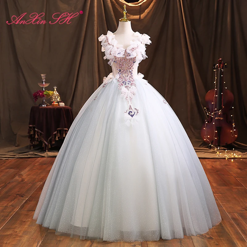 AnXin SH vintage baby blue lace flower v neck sparkly beading crystal bow ball gown princess lace up customized evening dress
AnXin SH vintage baby blue lace flower v neck sparkly beading crystal bow ball gown princess lace up customized evening dress