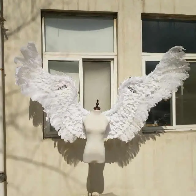 NEW large size white Angel wings fit for stage show photography Underwear wedding Cosplay game feather props EMS free shipp
NEW large size white Angel wings fit for stage show photography Underwear wedding Cosplay game feather props EMS free shipp
