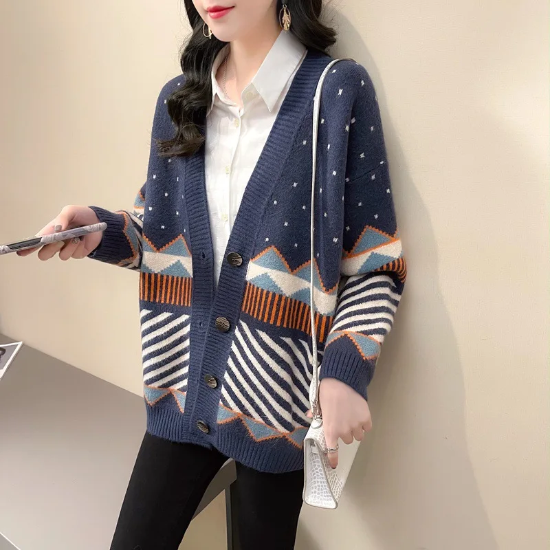 Spring And Autumn Cardigan Knitted Jacket Women's Sweater 2023 New Lazy Style Loose Outer Wear Western Style Jacquard Top Women
Spring And Autumn Cardigan Knitted Jacket Women's Sweater 2023 New Lazy Style Loose Outer Wear Western Style Jacquard Top Women