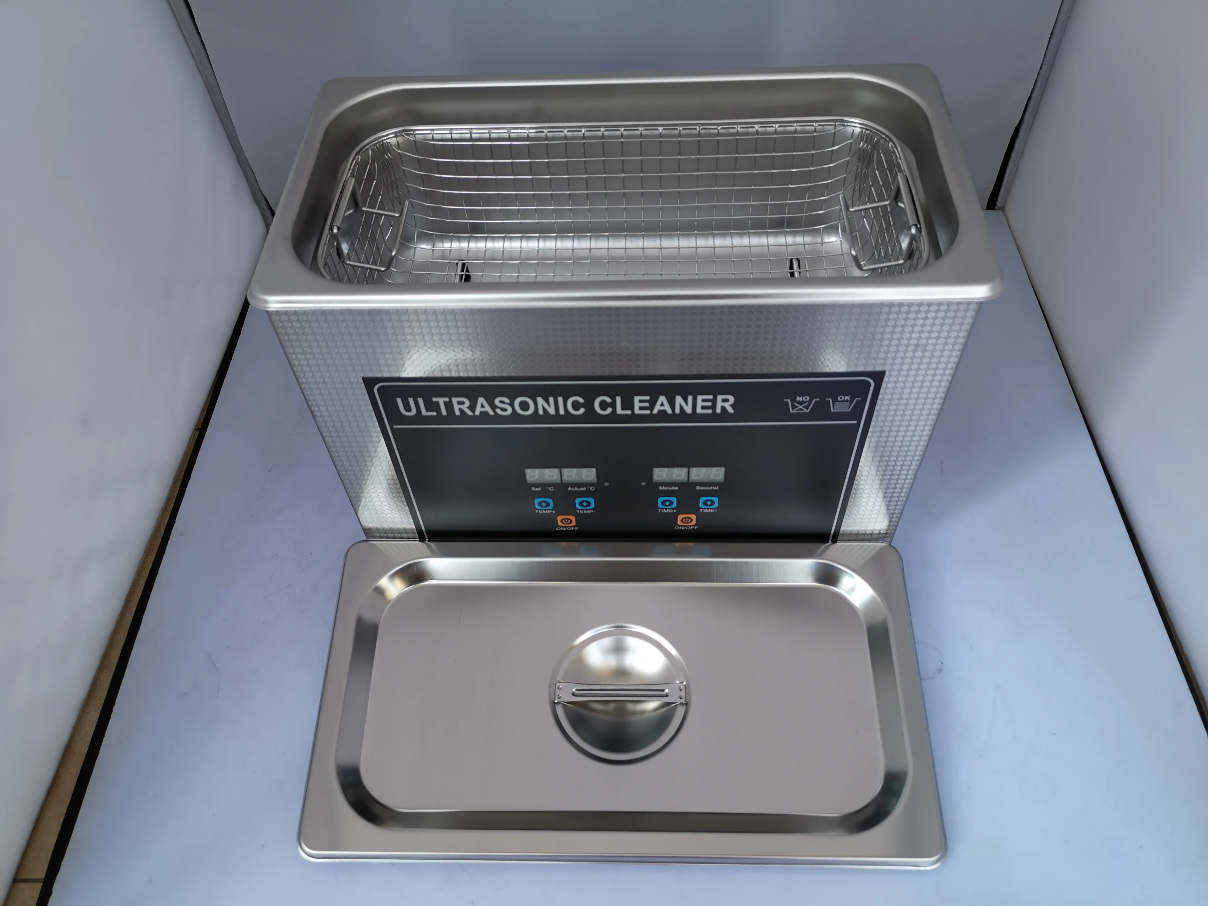 4.5L ultrasonic cleaning machine JP-030S nozzle industrial circuit board glasses jewelry laboratory dental cleaner
4.5L ultrasonic cleaning machine JP-030S nozzle industrial circuit board glasses jewelry laboratory dental cleaner