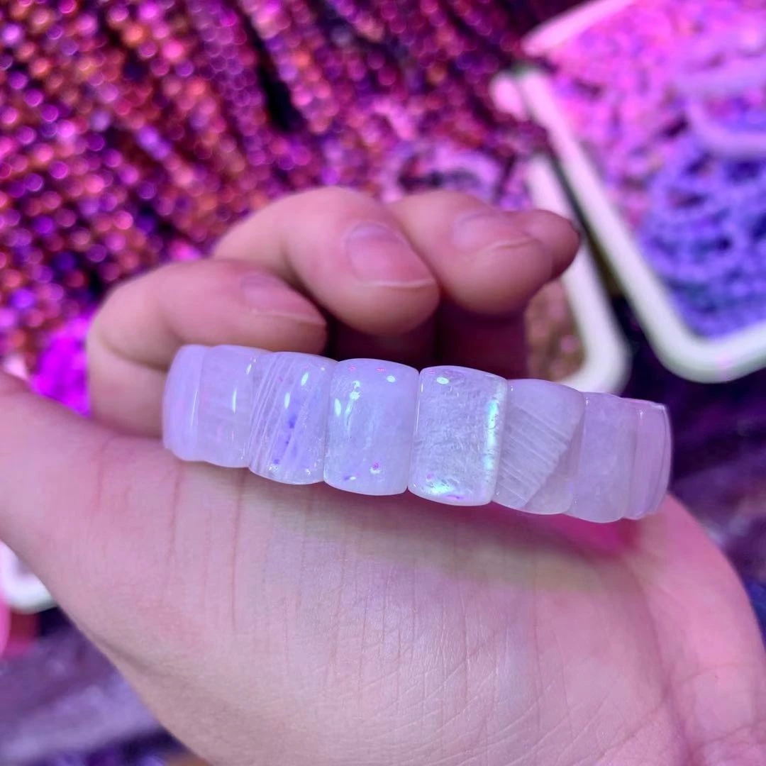 white moonstone beads bracelet natural gemstone jewelry bangle for woman for gift wholesale !
white moonstone beads bracelet natural gemstone jewelry bangle for woman for gift wholesale !