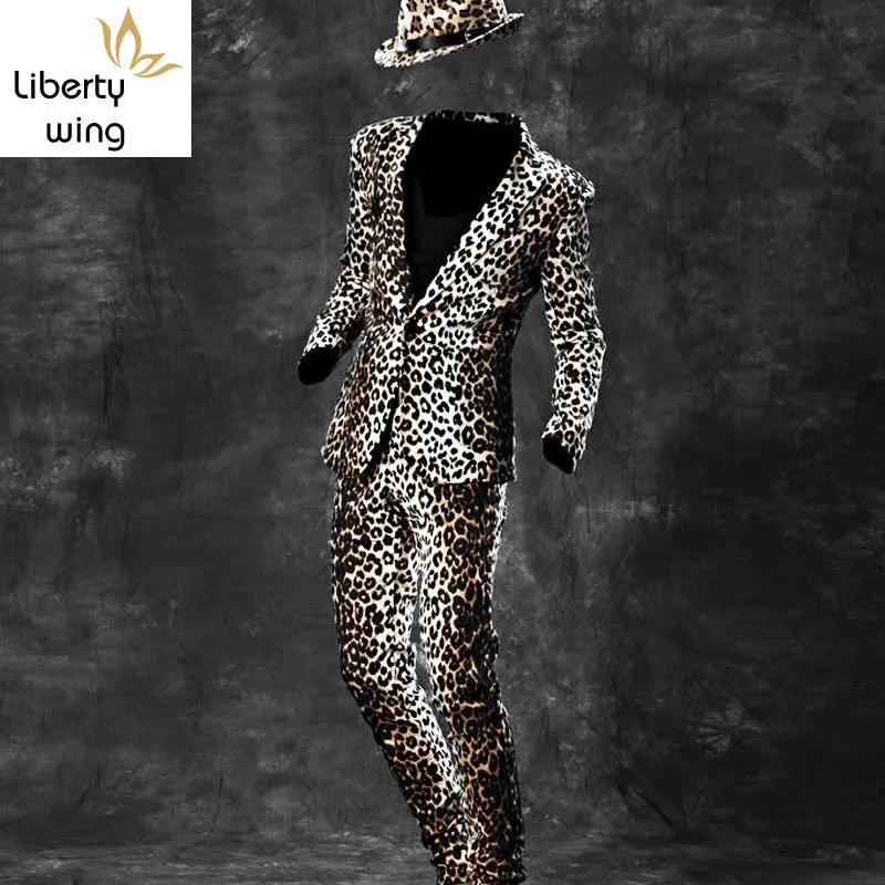 New Fashion Mens Slim Fit One Button Blazers For Man Top Quality Brand Nightclub Leopard Jacket Suits Pants Show Coats
New Fashion Mens Slim Fit One Button Blazers For Man Top Quality Brand Nightclub Leopard Jacket Suits Pants Show Coats