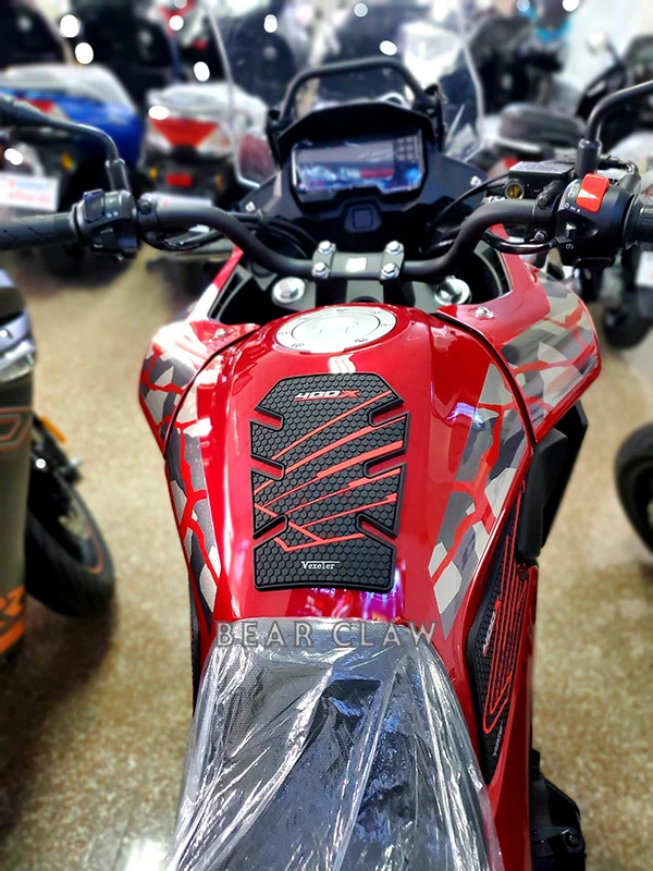 For HONDA CB400X cb400x Motorcycle Protector Anti slip Oil Tank Pad Sticker Gas Knee Grip Traction Side 3M Decal
For HONDA CB400X cb400x Motorcycle Protector Anti slip Oil Tank Pad Sticker Gas Knee Grip Traction Side 3M Decal