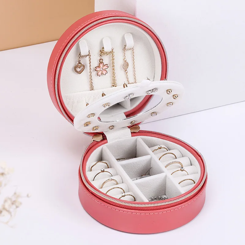 Round Jewelry Storage Box Portable Travel Jewelry Finishing Box Small Earring Ring Lipstick Storage Bag Portable Dressing Case
Round Jewelry Storage Box Portable Travel Jewelry Finishing Box Small Earring Ring Lipstick Storage Bag Portable Dressing Case